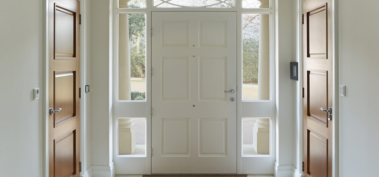 Muskoka door replacement contractors