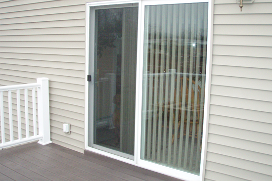 Muskoka-screen-door-repair